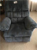 LA Z BOY ROCKER RECLINER