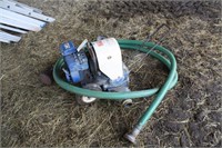 Mud pump, Dura Blue 1000 and sucker hose