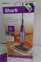 NIB Shark Light & Easy Steam Mop