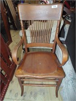 Oak Spoke Back Arm Chair