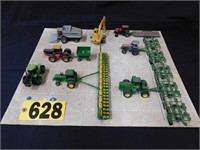 (13) 1:64 metal farm tractors & implements