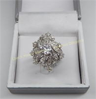 14K White gold diamond cocktail ring, 1.90 cts