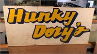 Hunky Dory’s banner
