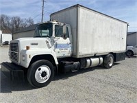 (T) 1988 Ford LN 800 shop truck