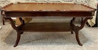 911 - TRADITIONAL STYLE WOOD COFFEE TABLE