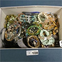 Costume Jewelry - Bracelets