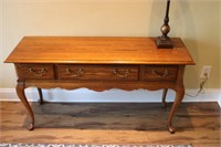 THOMASVILLE ENTRY TABLE   51W X 17D X 27T