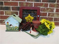 Tissue Holder, Metal Can, Wall Decor+