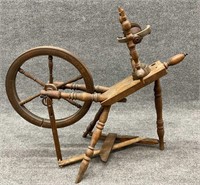 Small Oak Spinning Wheel