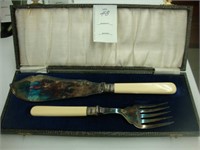 Cased Edwardian fish set.