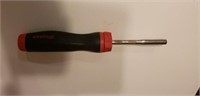Snap-on ratcheting screw driver