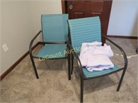 2 nice patio chairs great condition & blanket