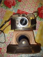Argus "Twenty Vintage 35mm Film Camera w/. Case