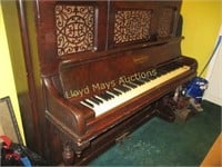 Harvard Piano Co. Antique Upright Piano