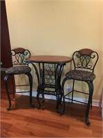 Bistro Table w 2 High Chairs W10A