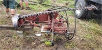 7' IH 1000 Sickle Bar Mower