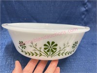 Vintage Pyrex Glasbake green daisy 2qt. dish