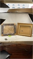 2 PICTURE FRAMES