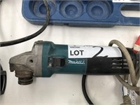 Makita 9553NB Angle Grinder 240V