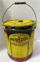 Vintage pennzoil oil can