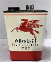 Vintage Mobil oil can 797