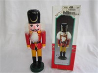 Nut Cracker 10"T