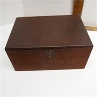 Wooden Cigar Box/Needs Repair