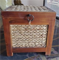 Beautiful Wicker/Wood Decor Storage Box