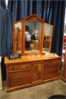 Oak Dresser with mirror 64wx18dx31 with