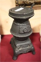 Miniature cast stove with removal top 5" x 8"h
