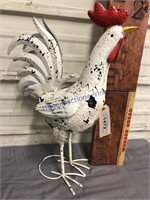 METAL CHICKEN YARD ART 22"