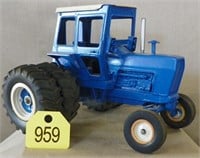 Ford 9600? Cab & Duals, Has Been Painted