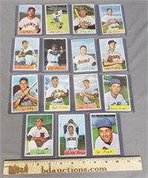 Lot of 1954 Bowman Baseball Cards