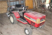 Murray Garden Tractor 18hp 5-Speed w/ Craftsman