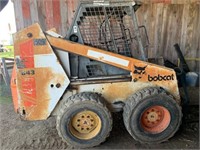 BobCat 843 with Material Bucket