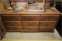 Quality Oak 9 drawer dresser 66x18dx31h