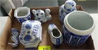 TRAY OF BLUE AND WHITE ORIENTAL DECOR