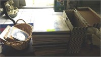 LARGE GROUP OF VINTAGE LPS AND 45s