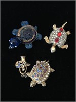 3 PC LOT OF TURTLE ACCESSORIES;  COSTUME JEWELRY,