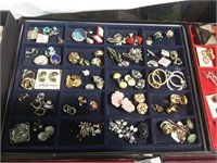 Earrings lot