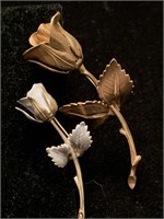 SET OF 2 LONG STEM ROSE PINS / BROOCHES;   GOLD