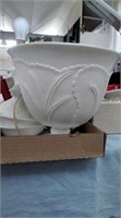 Milk glass lot with lamp