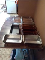 GLASS AND TIN BAKEWARE