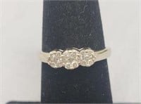 14K gold diamond ring. Size 5.5