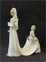 Lladro "Here Comes The Bride" #1446 13.75"h