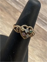10k Gold Heart Shaped Ring Size 5.5 weighs 2.46