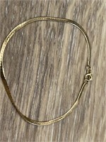 14k gold bracelet chain is 5 inches weighs 1.4g