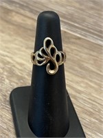14k gold Ring Size 4.5 weighs 3.57 grams