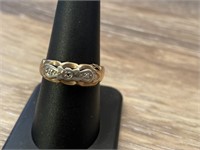 14k Gold Ring size 9 weighs 2.67 grams missing