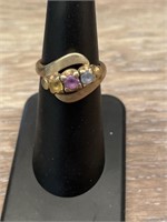 14k Gold Ring size 5 weighs 4.92 ring is split at